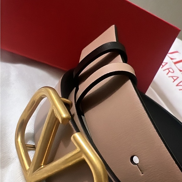 Valentino Garavani Belt with Gold Buckle - Picture 5 of 10